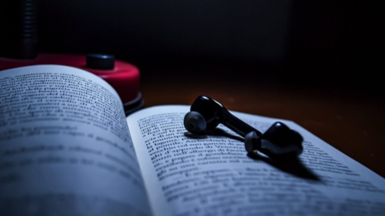 best earphones for audiobooks