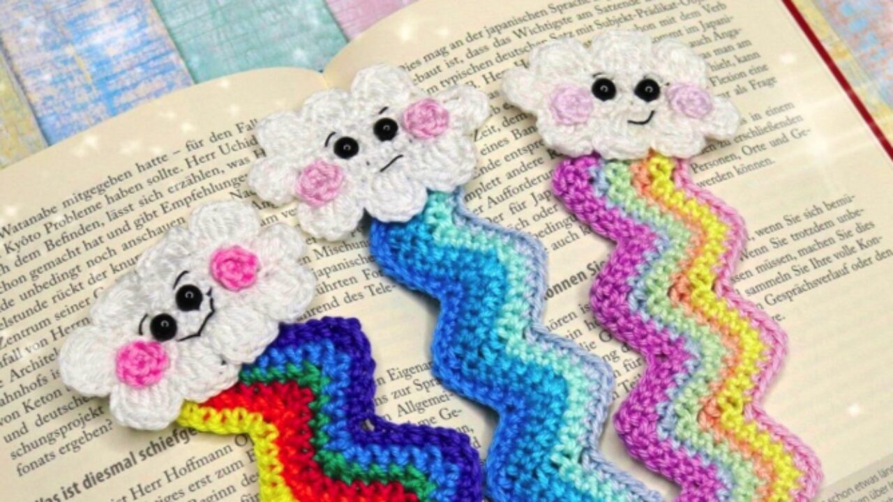 Fun DIY Bookmark Ideas for a Quick Crafting Session | Book Riot